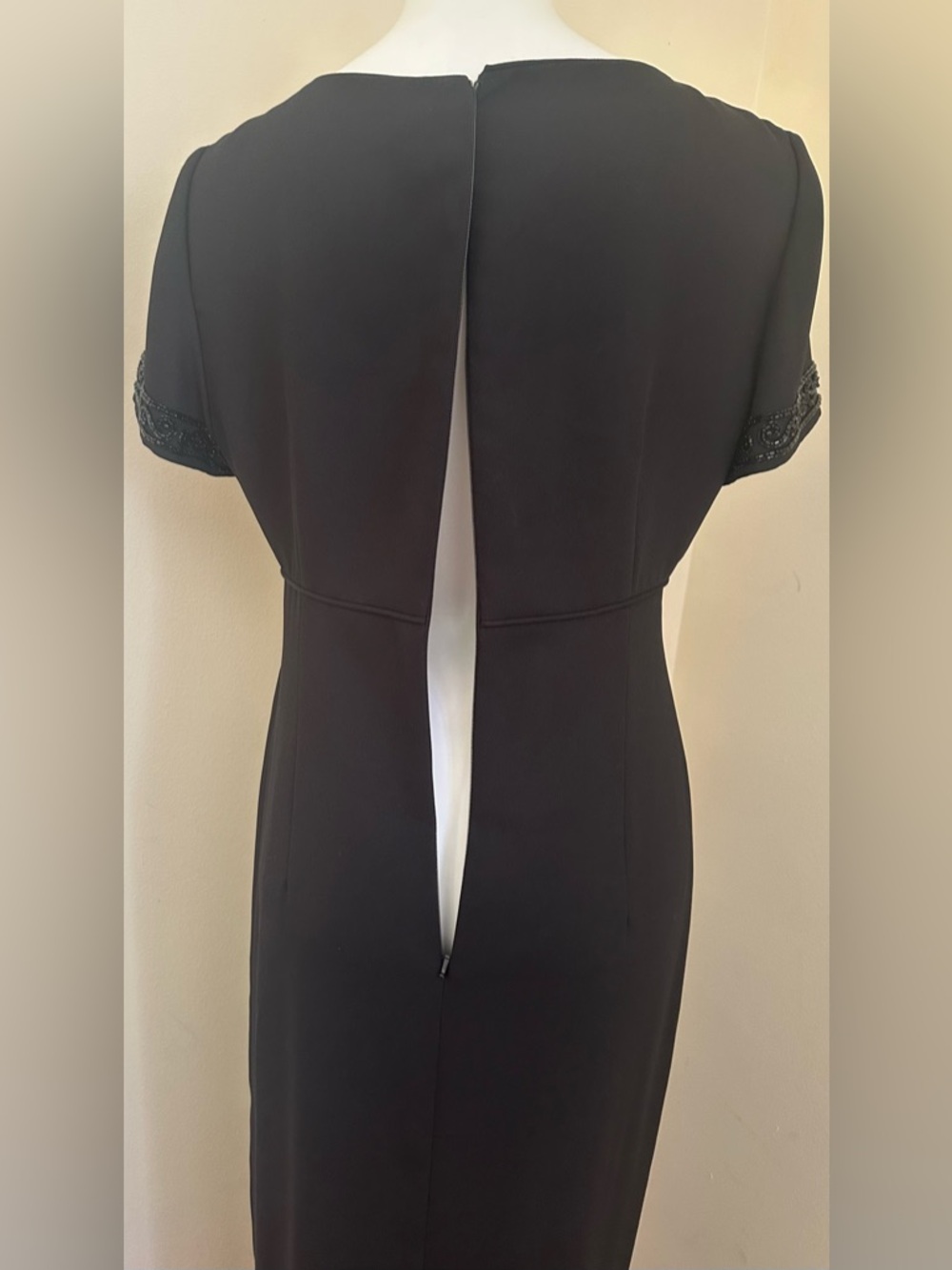 LIZ CLAIBORNE NIGHT Black Beaded Short-Sleeve Heart Shape Evening Gown Sz 12 - Picture 10 of 16